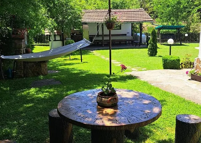 костови Semesterbostad